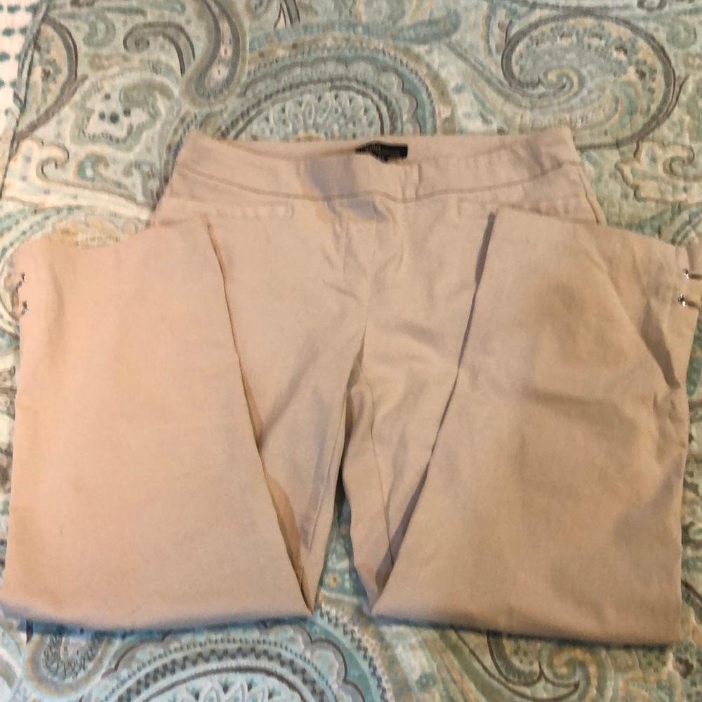Dahlia Cream Stretch Capris, Sz 6